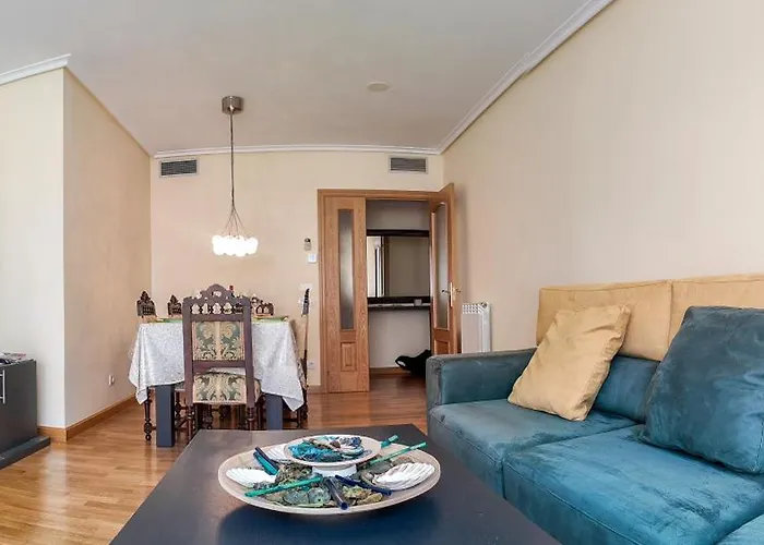 Logrono: Piso Con Garaje Y Piscina.